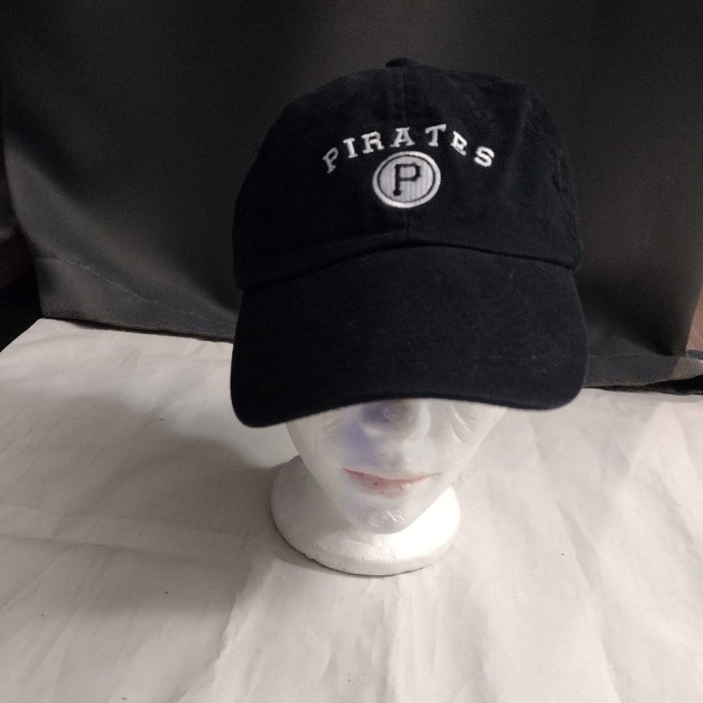 Pittsburgh Pirates Black and White Adjustable Hat Cap